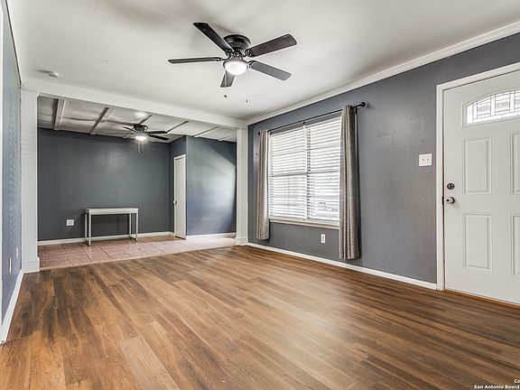 5th image of 430 W BYRD BLVD