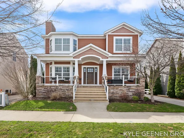 564 Blackstone St, Holland, MI 49423