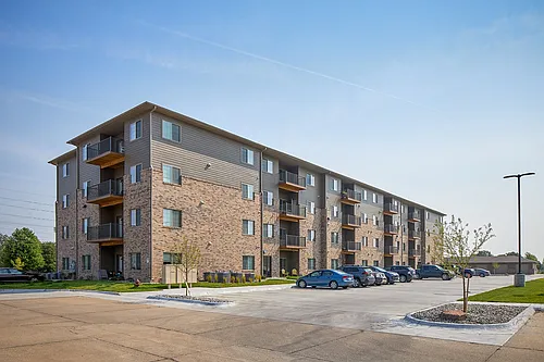 Deerfield Apartments & Chateaus Photo 1