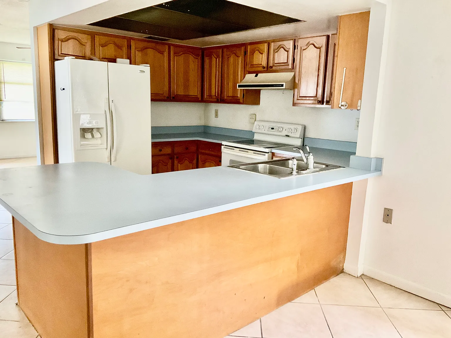 3 bed, 1689 sqft, $1,800 — Photo 2