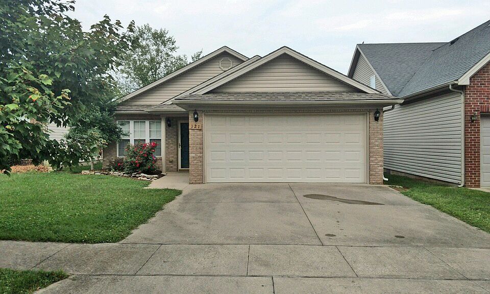1st image of 121 Blue Heron Pl