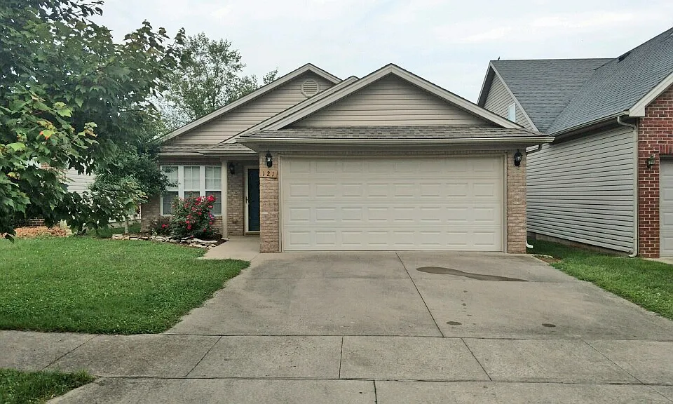121 Blue Heron Pl