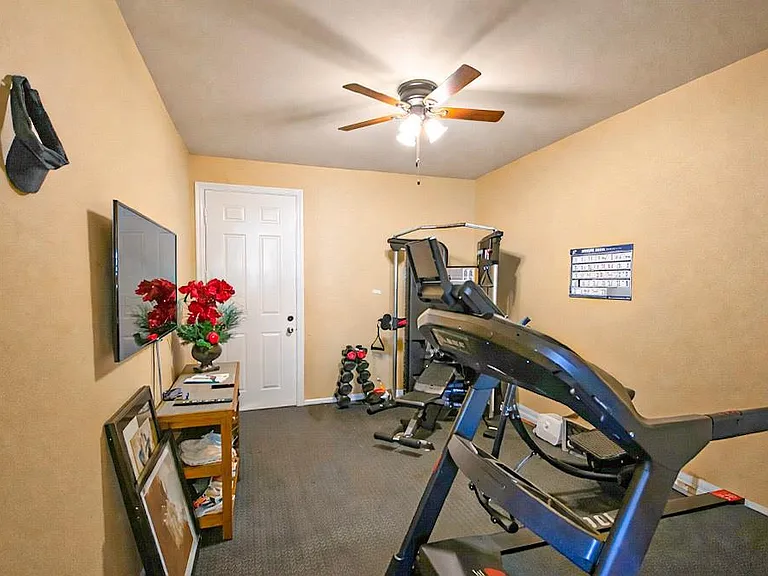 4415 Rolling Field Ln — Photo 13