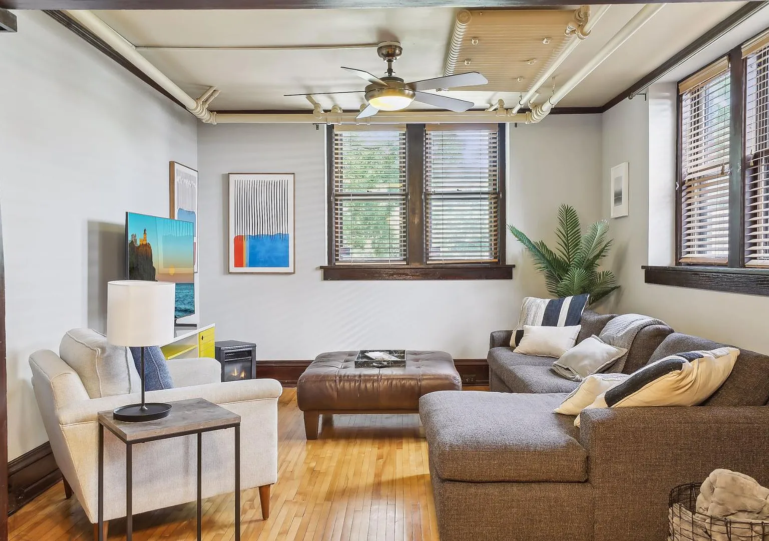 3006 W 44th St - Unit 5 — Photo 3