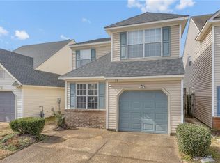 22 Camellia Ln, Hampton, VA 23663