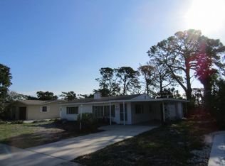 933 Riviera St, Venice, FL 34285