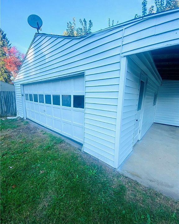 570 Ruth Ave, Leavittsburg, OH 44430 Zillow