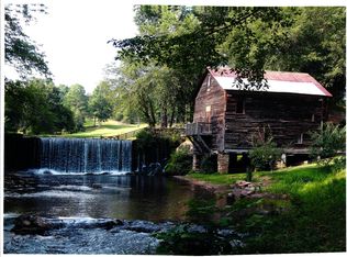 55 Mill Creek Trl, Cleveland, GA 30528