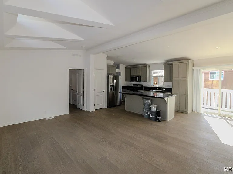 1336 La Crescenta Dr #2 — Photo 5