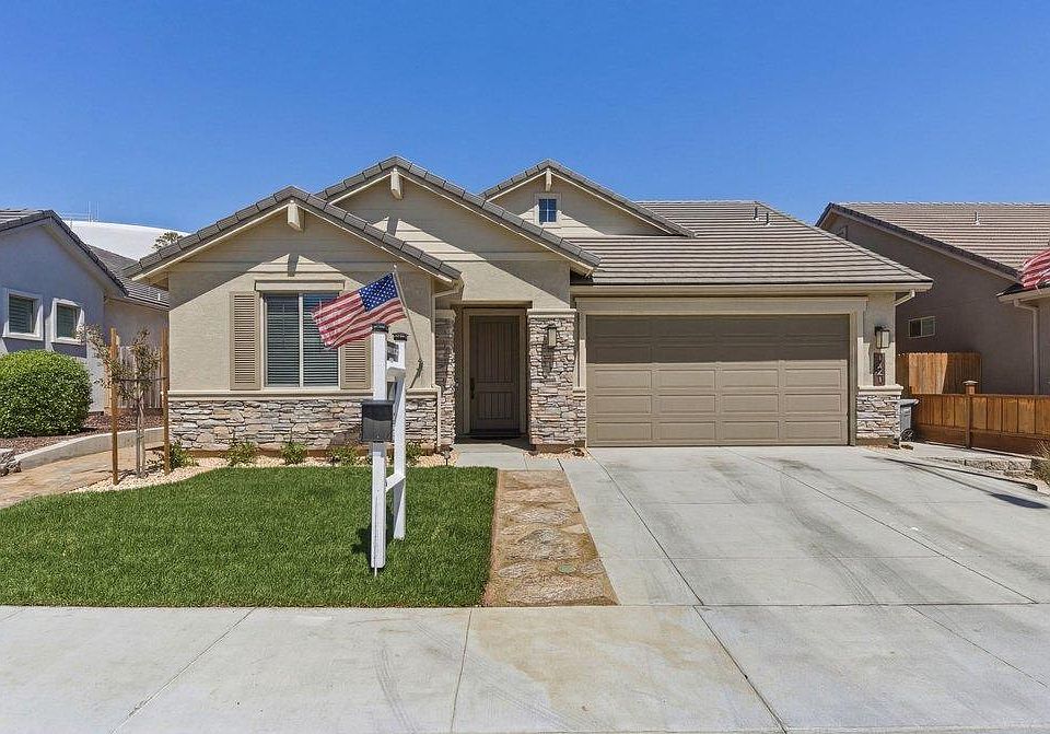1st image of 1661 Castlerock Dr