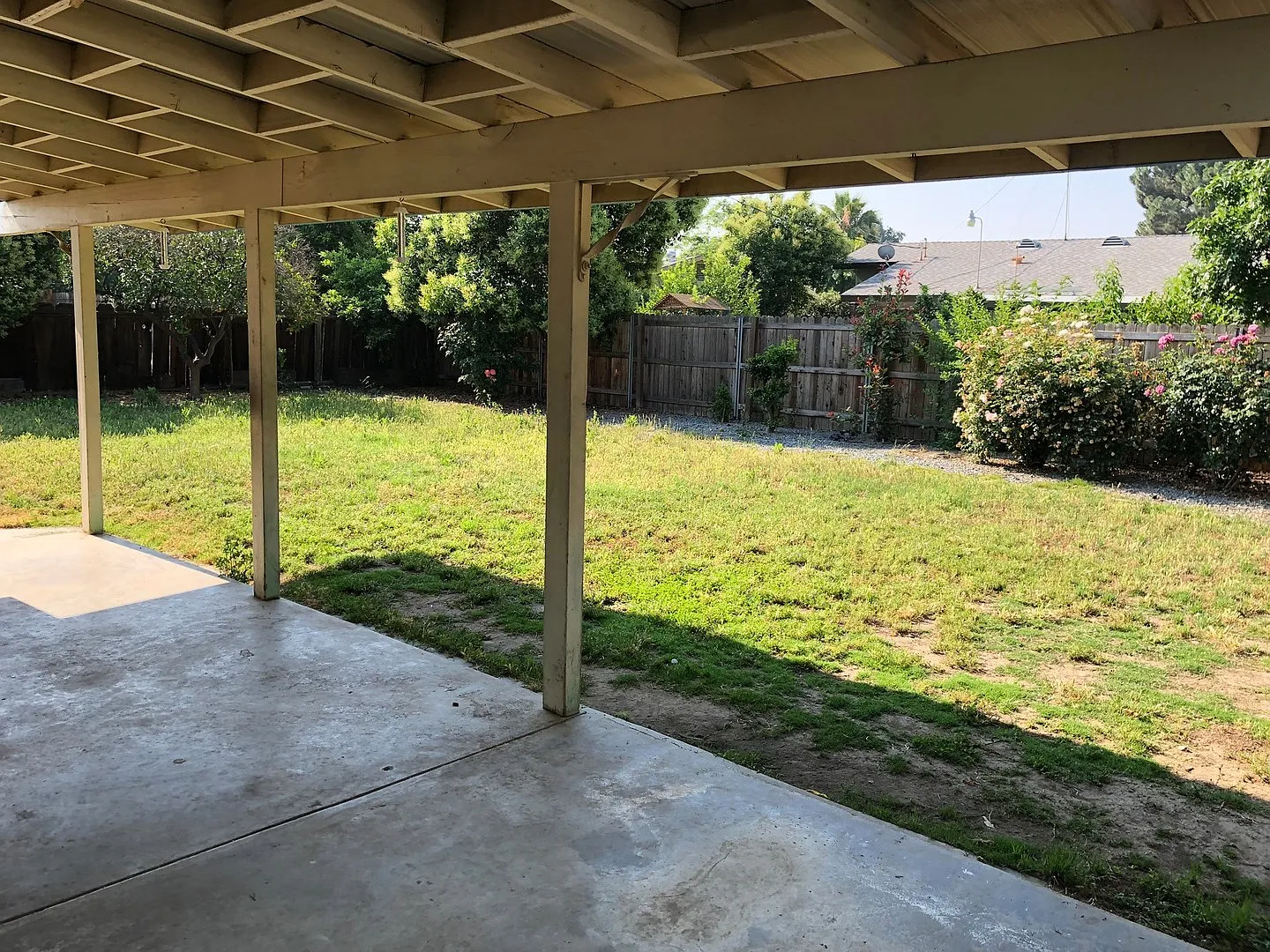 3349 W. Tulare Ave. - 3 Bedroom 2 Bathroom + Office/Den - Sw Visalia — Photo 2