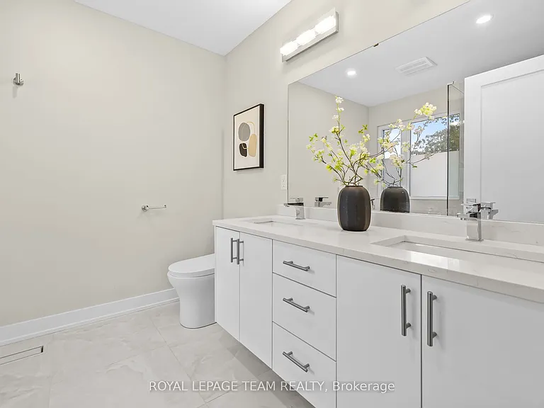 498 Wentworth Ave — Photo 19