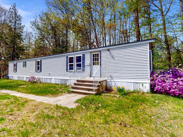 114 Plains Road, Leeds, ME 04263