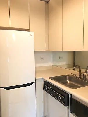 Rented by Corcoran | media 12