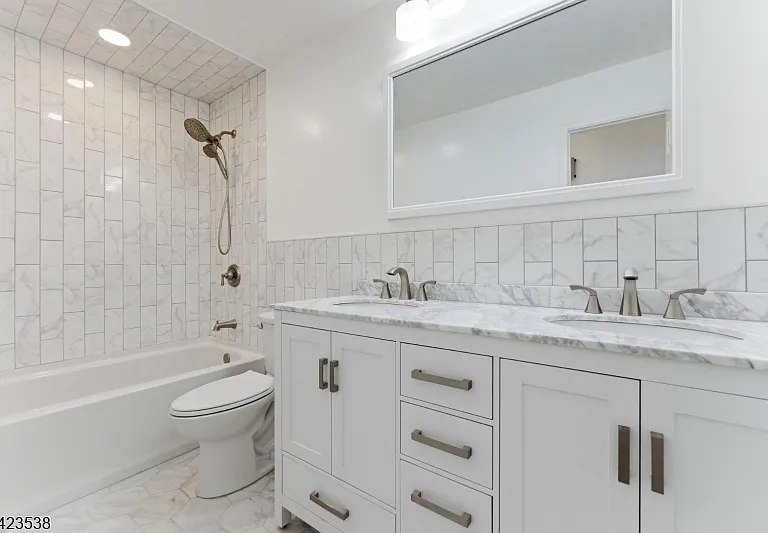 23 Renaissance Dr #2 — Photo 10