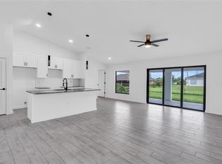 2513 54th St SW, Lehigh Acres, FL 33976