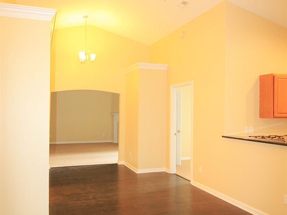 3rd image of 1653 Atoma Dr