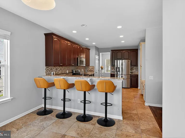 815 S Haines Cir — Photo 10