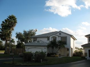 6251 Manchester Ln, Davie, FL 33331