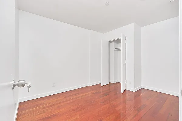 Rented by REAL New York | media 31