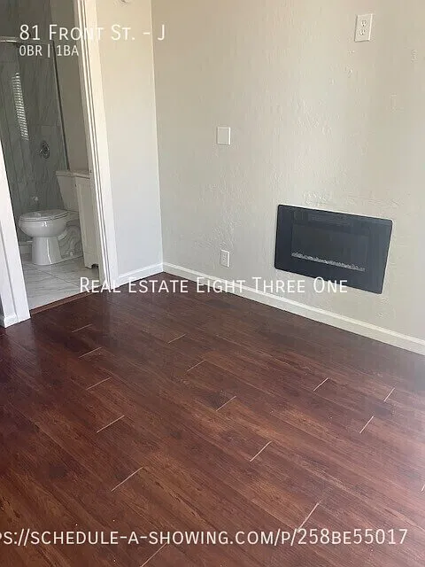 Pacific View Court Studio — Photo 3