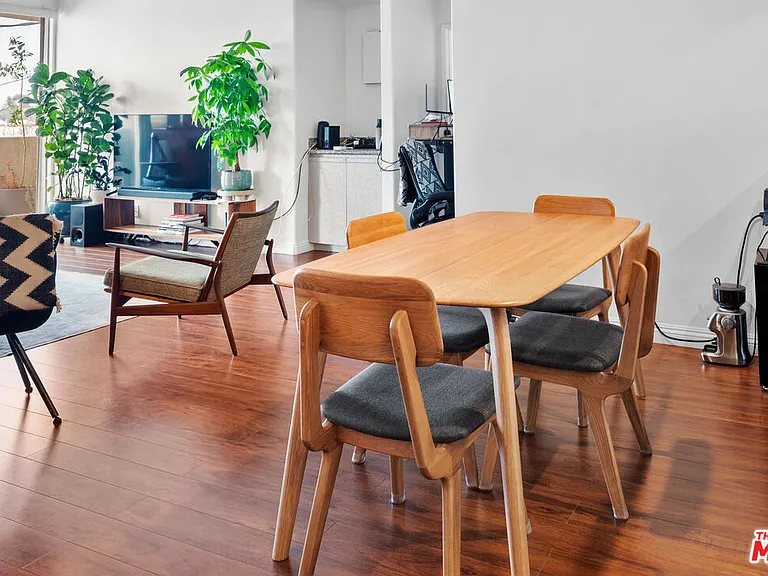 1200 S Corning St #201 — Photo 14