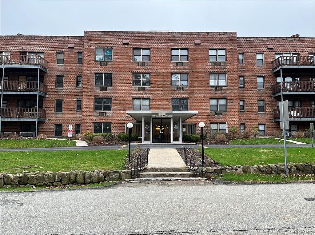 5 Oakdale Manor UNIT C18, Suffern, NY 10901 Zillow