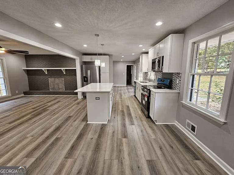 999 Braselton Hwy — Photo 5