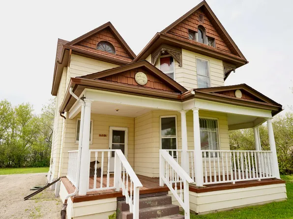 110 1st Ave N, Wimbledon, ND 58492