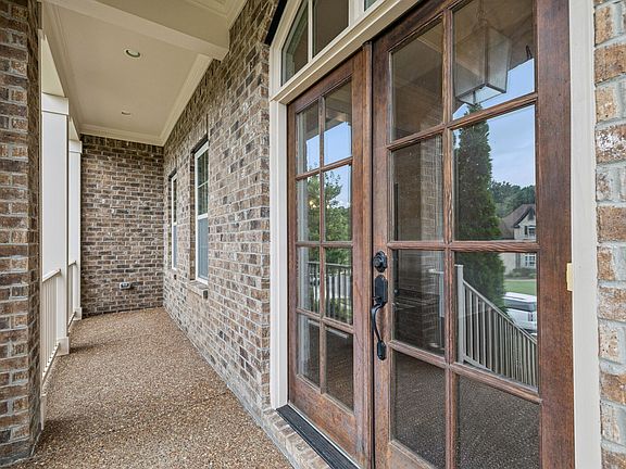 4th image of 9137 Holstein Dr