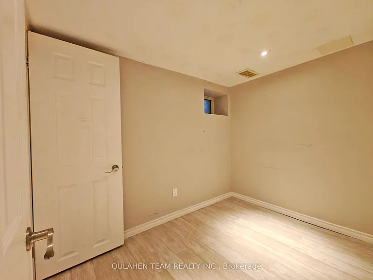 83 Nairn Ave #BASEMENT — Photo 7