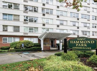 10 Hammond Pond Pkwy APT 502, Newton, MA 02467
