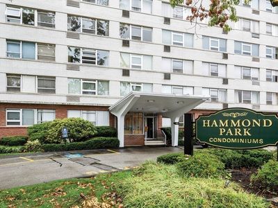 10 Hammond Pond Pkwy APT 502, Newton, MA, 02467