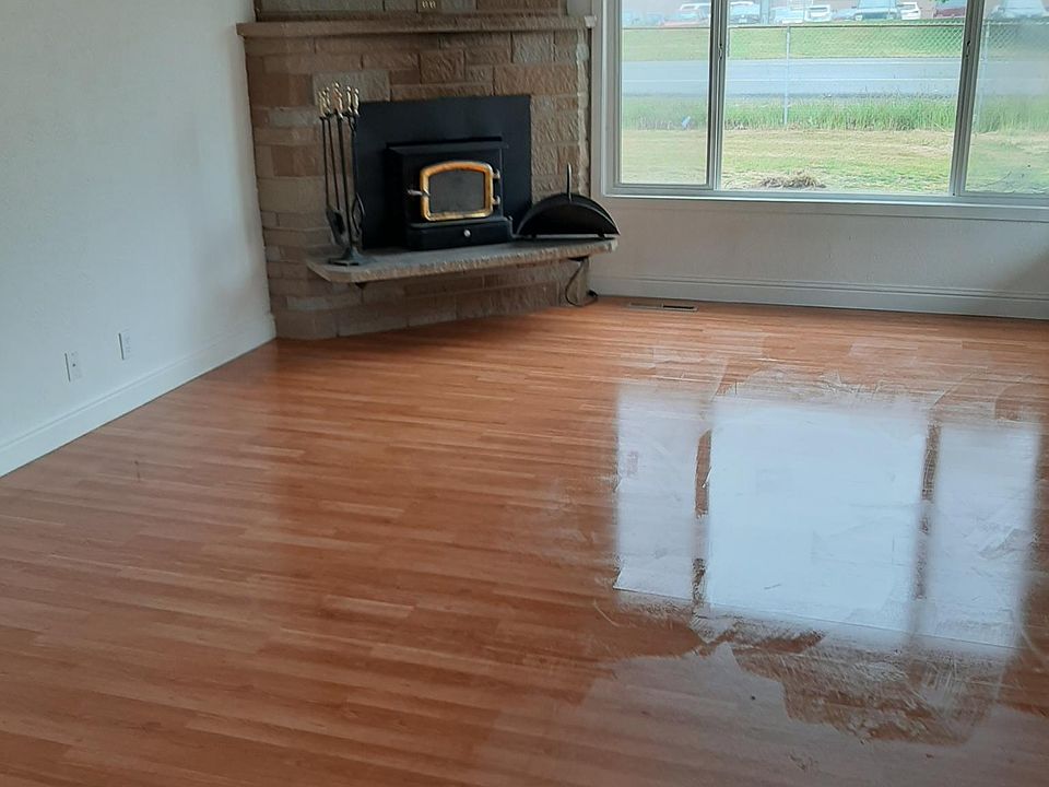 1st image of 3922 224th St E