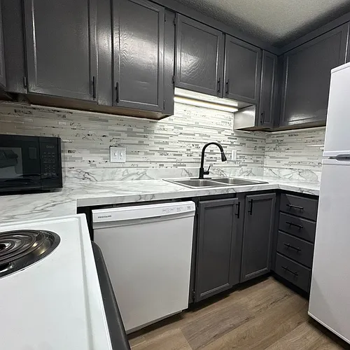 1121 N 28th St Photo 1