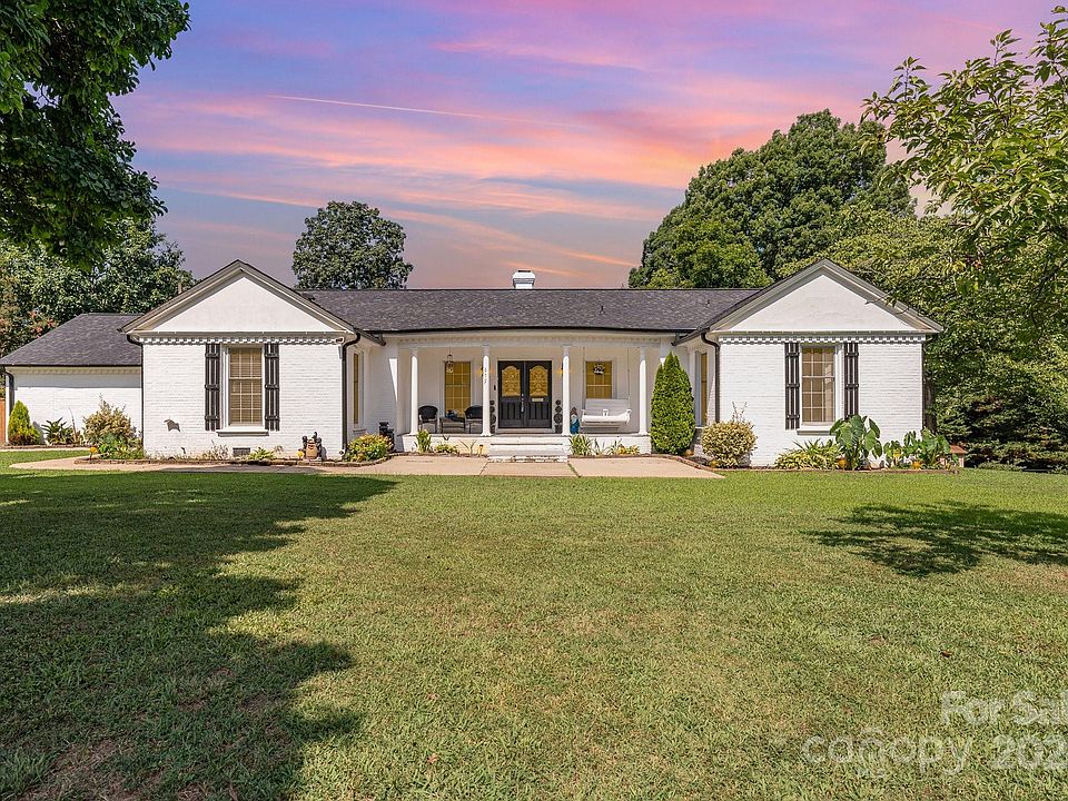 1st image of 675 Harper Ln