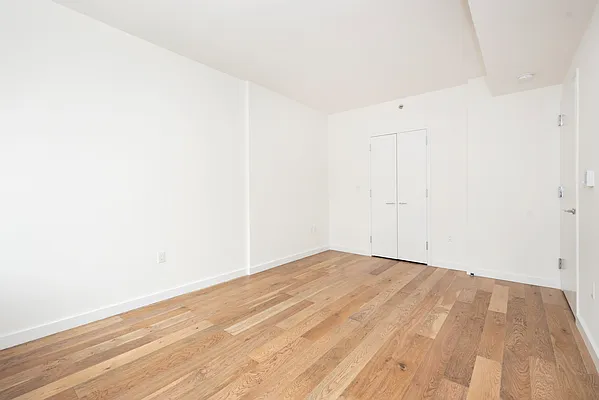 Rented by Prospect Management | media 28