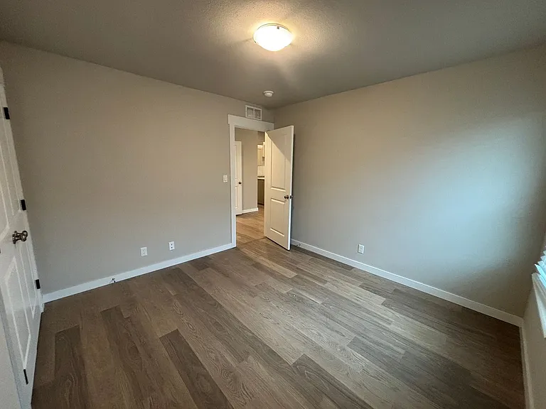 14603 E 39th St S — Photo 14