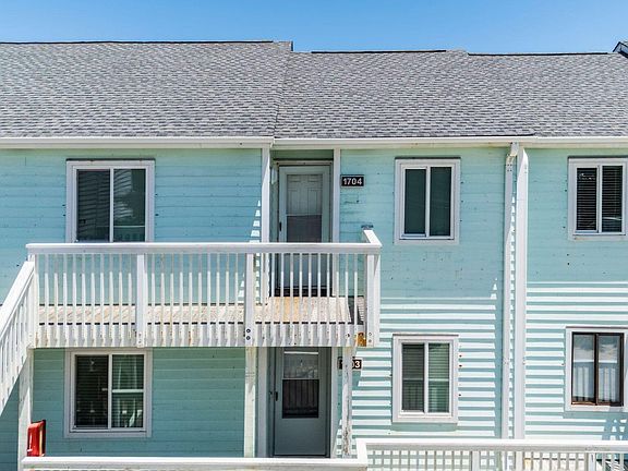 3rd image of 1704 Sand Dollar Court