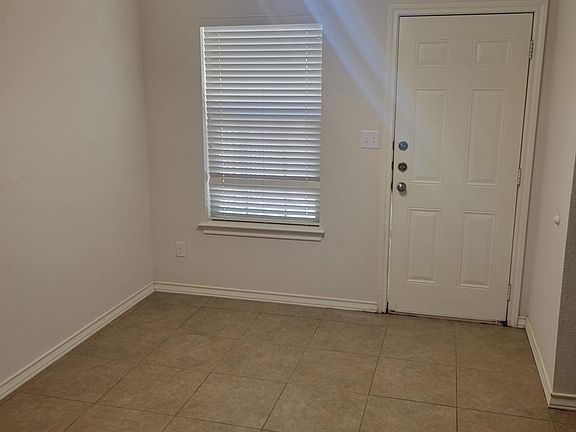 4th image of 4403 Reveille Rd