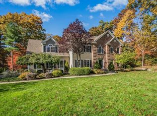 132 Eben Chamberlain Rd, Northbridge, MA 01534