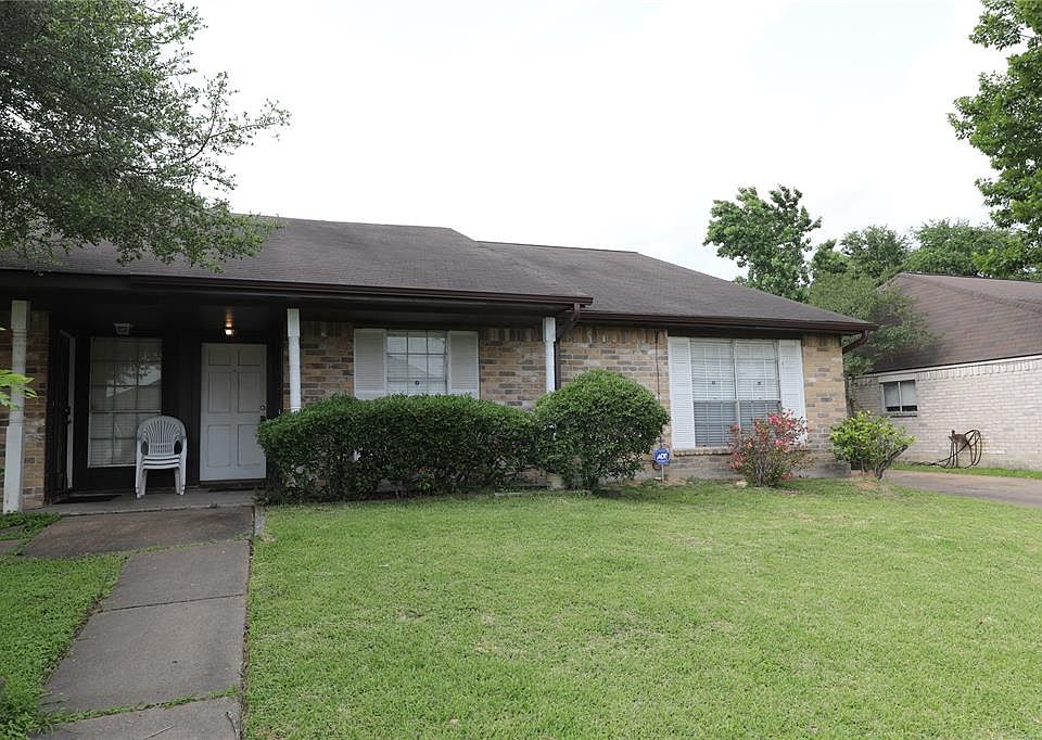 1st image of 19502 Lazy Valley Dr