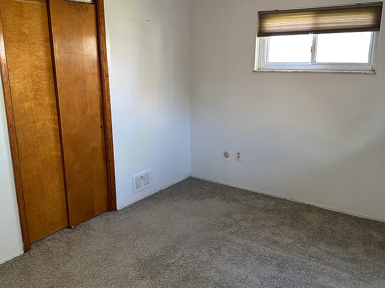 515 Decatur Ave #2 — Photo 12