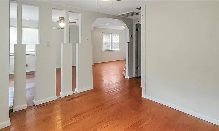 808 Wexler St — Photo 5