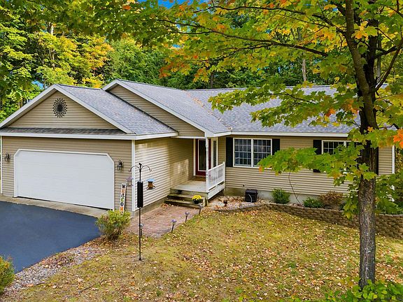 2nd image of 197 Black Ridge Ct