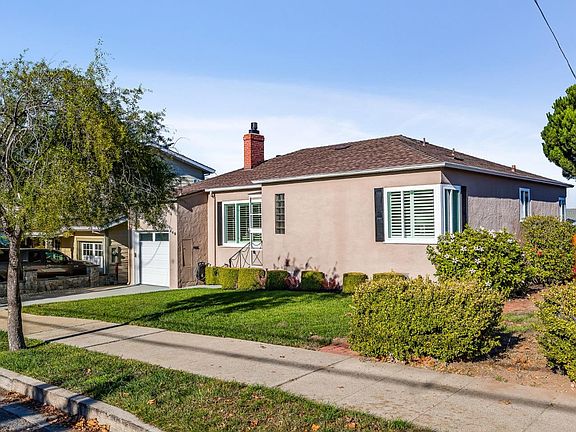 4th image of 448 Poplar Ave