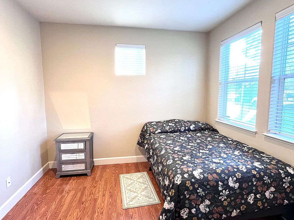 1st image of 2082 Mary Helen Ln