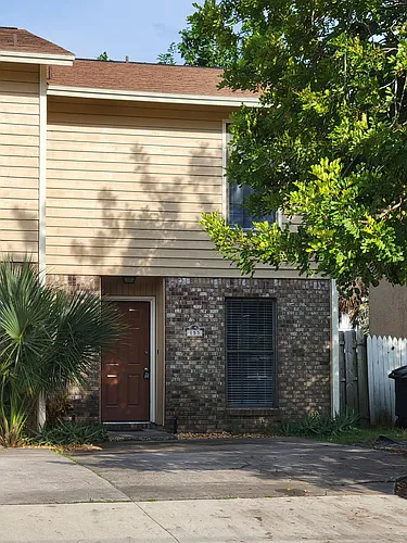 155 Magnolia St Photo 1