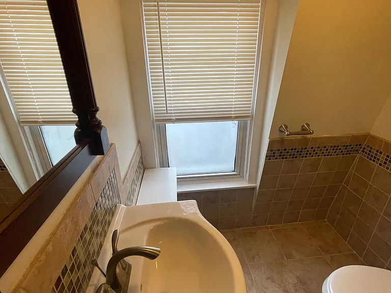 143 Highland Ave #3B — Photo 13