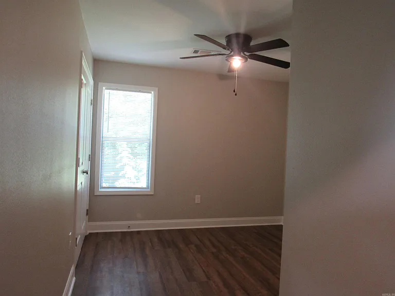 1515 Stamps St #1 — Photo 11